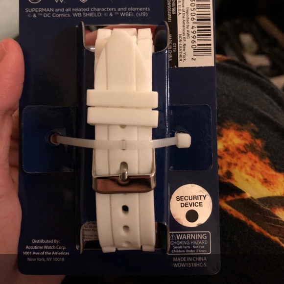 Wonder Woman spinner wristwatch - Picture 3 of 3